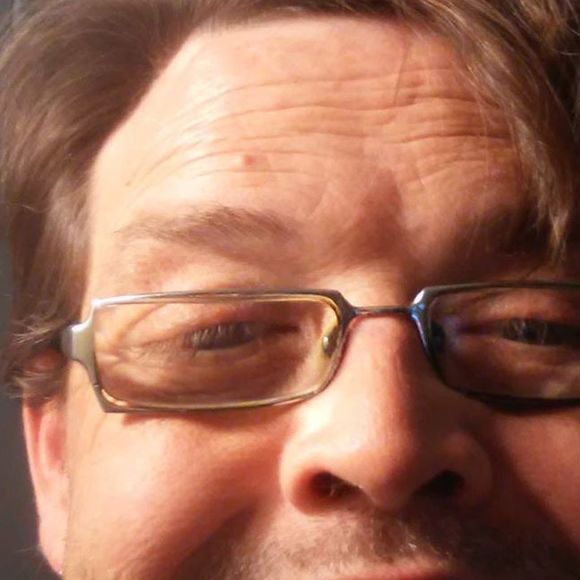 Meet your Posher, Chad - Picture 1 of 1